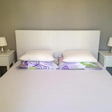 Two-bedroom Grandica Lejlighed