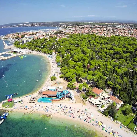 Two-bedroom Grandica Lägenhet Biograd Na Moru