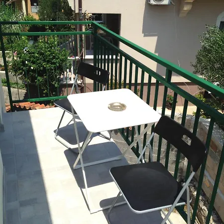 Two-bedroom Grandica