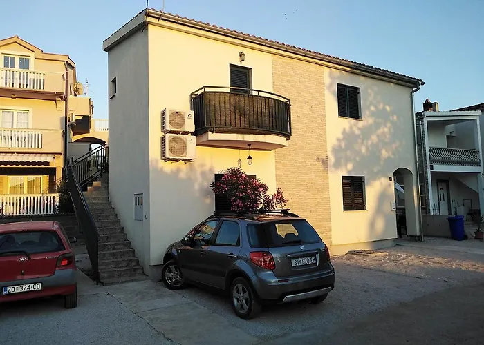 דירה Two-bedroom Grandica *